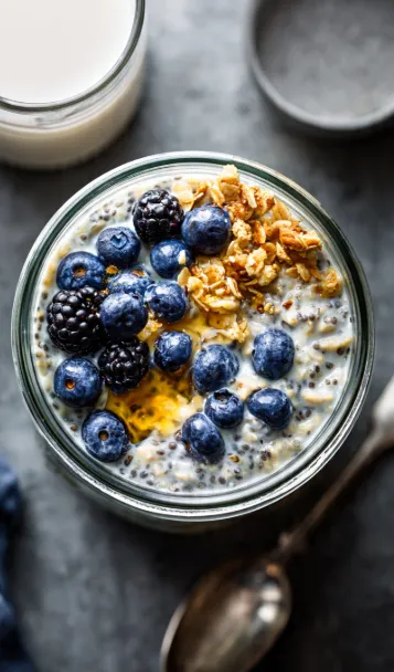 Blueberry Overnight Oats with Chia Seeds: A Nutritious Make-Ahead Breakfast