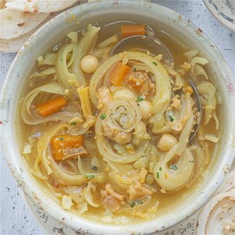 Slow Cooker Cabbage Roll Soup